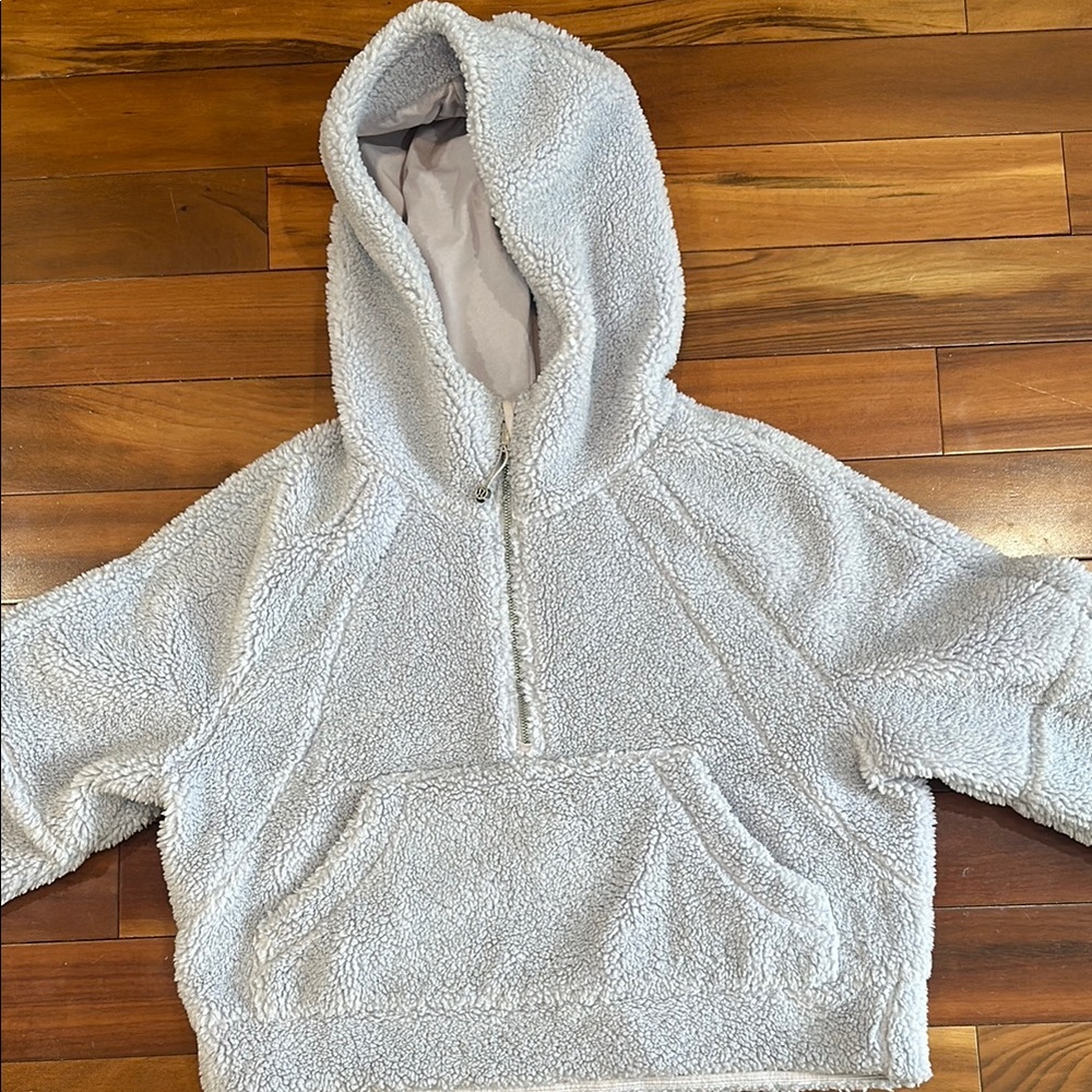 Lululemon Scuba Cropped Hoodie